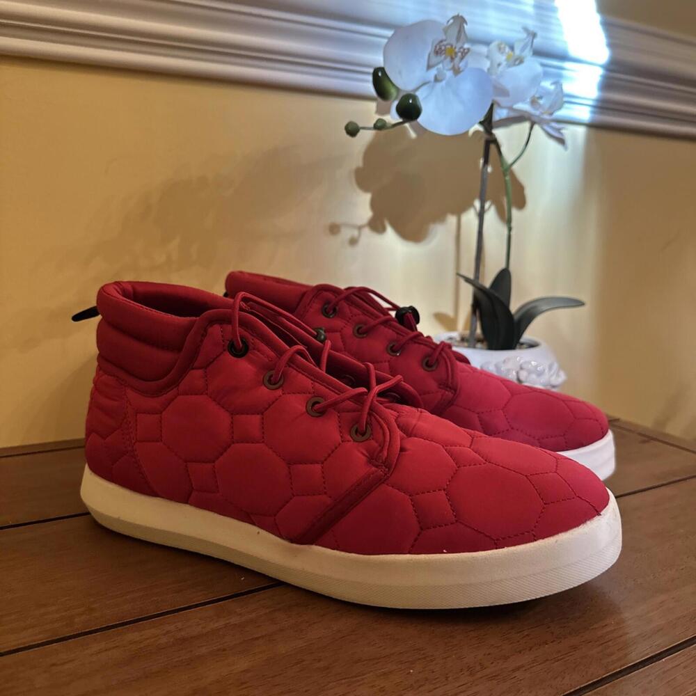 Sun + Stone Men's Lace Up Quilted Puffer Shoe Fin Red Size 10 M - Picture 2 of 10